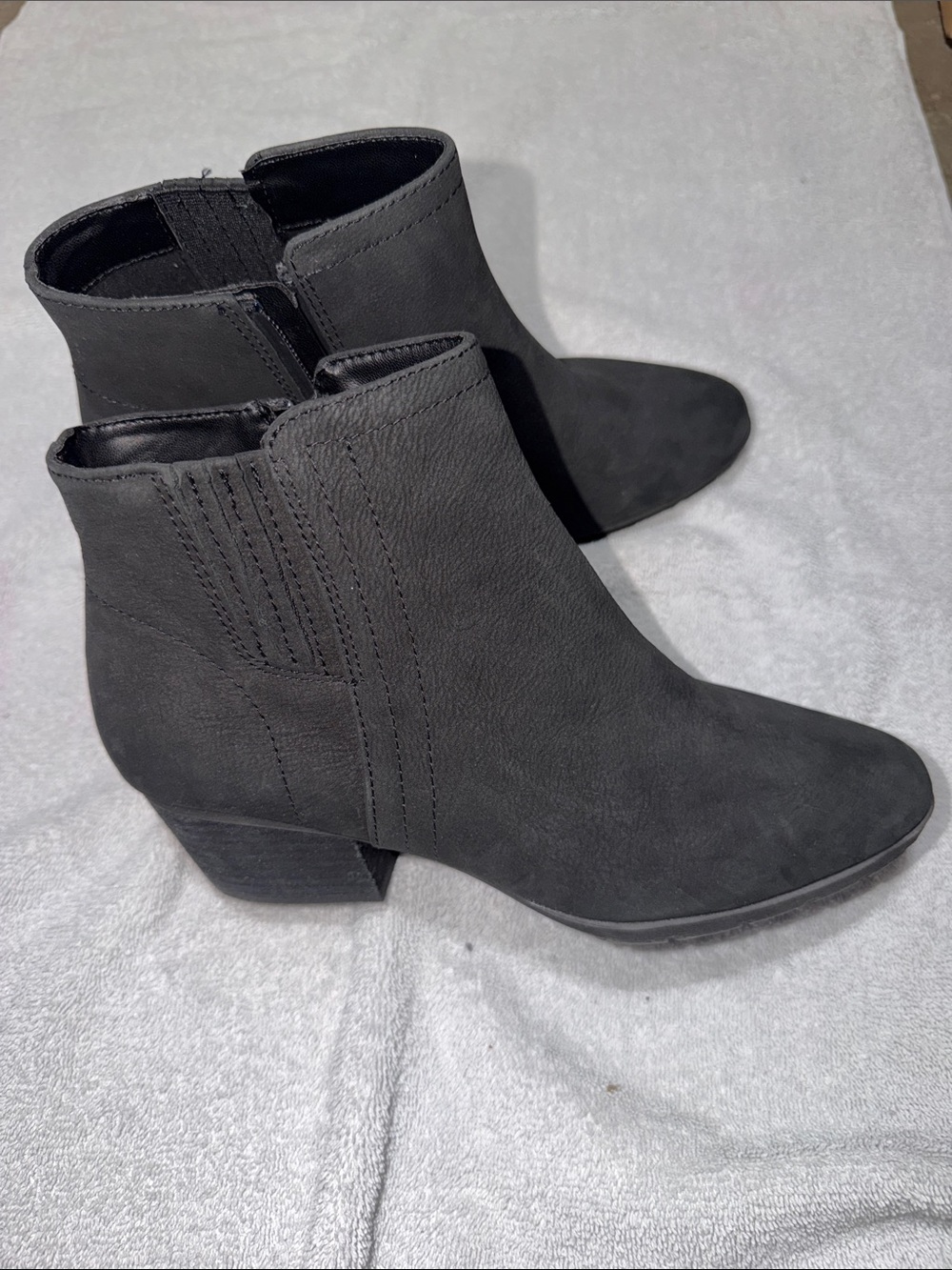 Blondo Black Suede-Look Ankle Booties with Low Block Heel